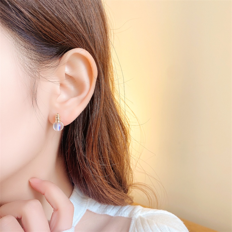 Khuyên tai kẹp không bấm lỗ chốt cố định K033 bằng nhựa trong suốt hình khối dáng ngắn Leous Accessories