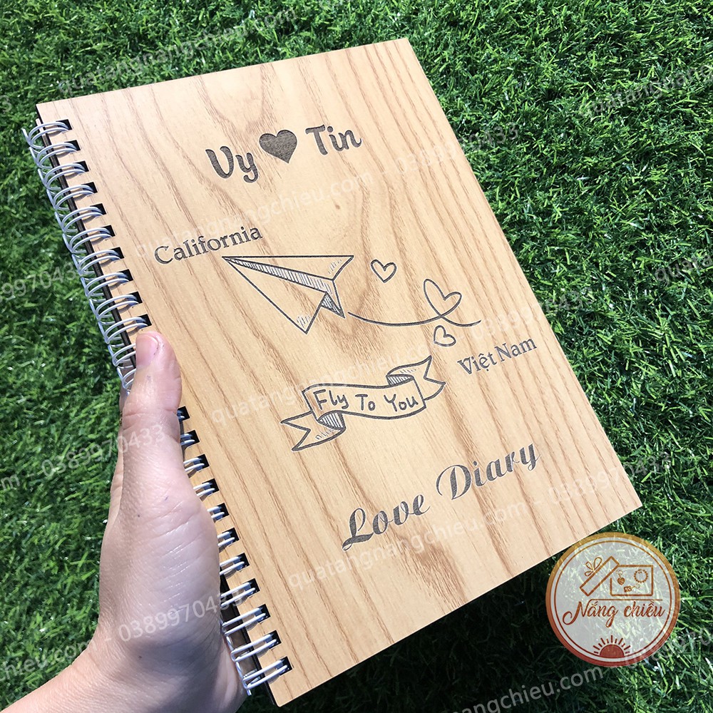 Sổ bìa gỗ khắc theo yêu cầu - Nhật ký tình yêu khắc tên - Ruột sổ 100 trang làm bằng giấy Double A dày dặn
