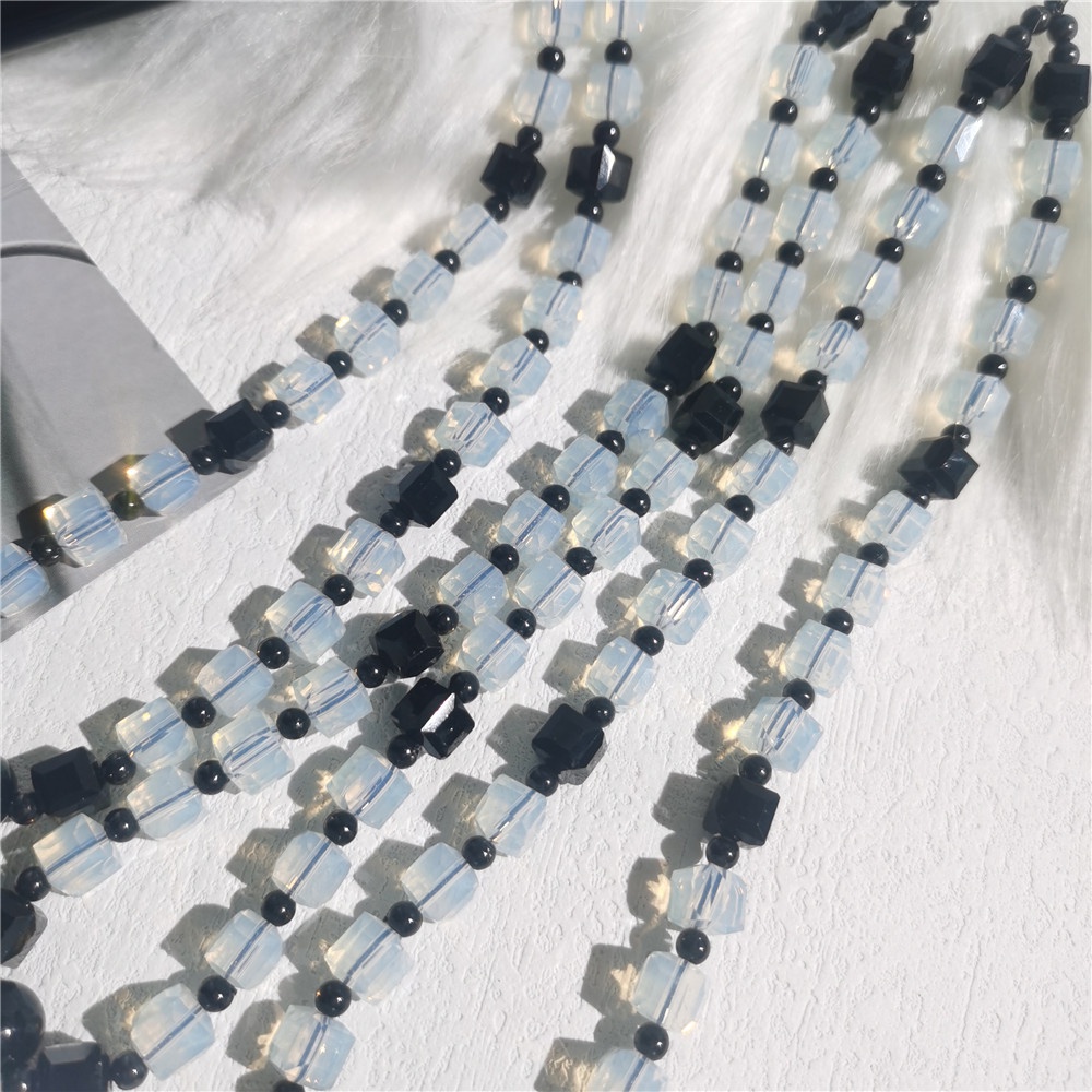 Ốp Điện Thoại Acrylic Màu Trắng Có Dây Đeo Chống Thất Lạc Dạng Chuỗi Hạt