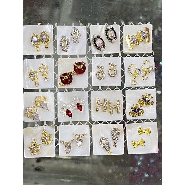charm trang trí móng tay 32 viên