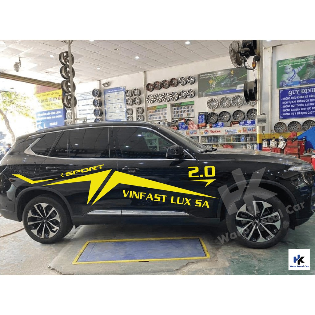Tem xe Vinfast LUX SA2.0 phong cách thể thao