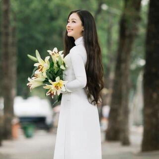 Áo dài trắng - chất lụa tơ tầm