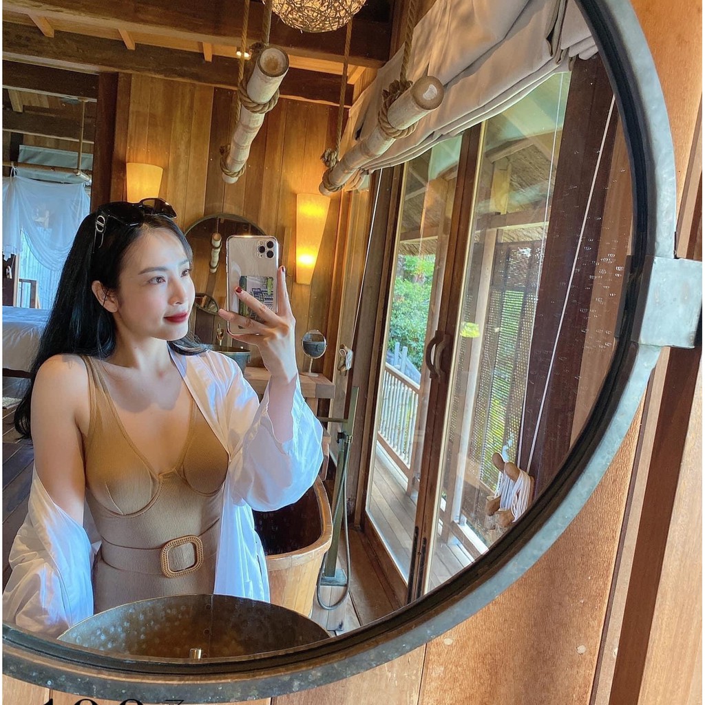 Bikini liền thân áo có gọng nâng ngực khoen đai vuông sang chảnh | BigBuy360 - bigbuy360.vn