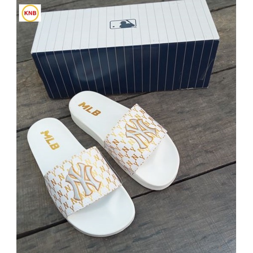 Dép 𝐌𝐋𝐁 UNISEX mẫu dép thể thao ❤️ Freeship + Hộp ❤️ Dép NY bóng chày quai ngang nam nữ chữ thêu nỗi kèm mác trắng vàng