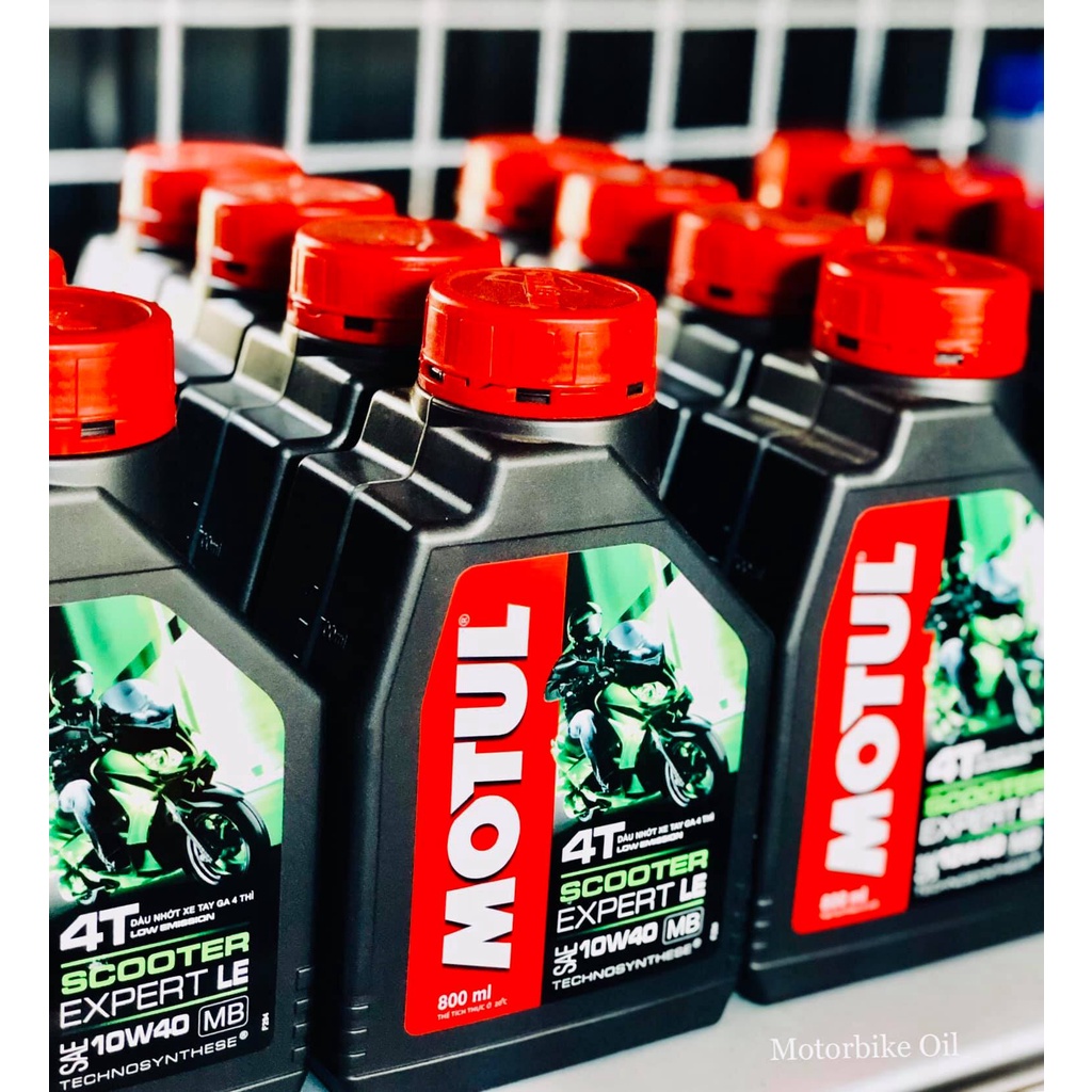 Nhớt Motul Scooter Expert 10W40 800ml . Sử dụng cho xe ga Air Blade, Vario, Vision, NVX, PCX, SH, Nouvo, Lead