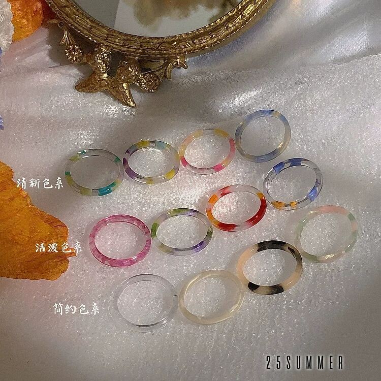 Nhẫn Nhựa Acrylic Trong Suốt Phong Cách Vintage