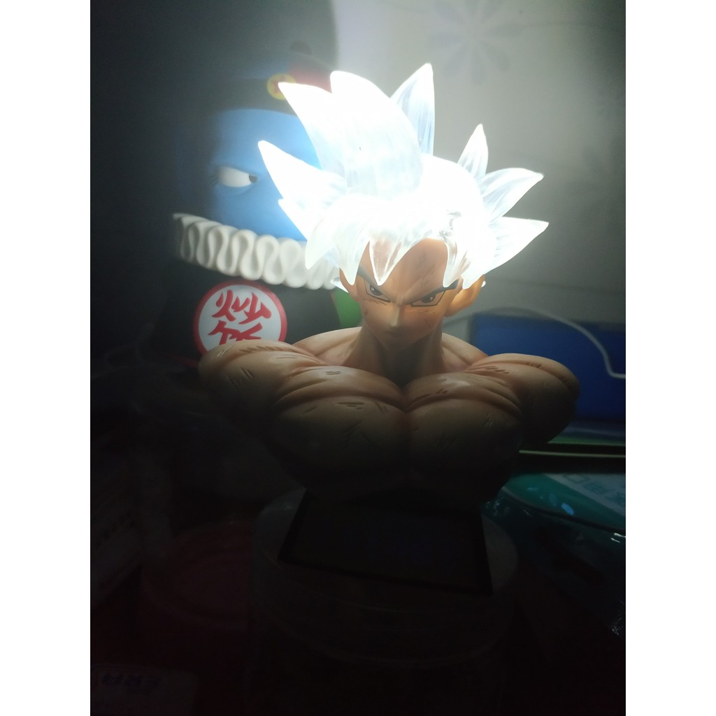 Mô hình đầu Goku, Vegeta, Trunk super saiyan tóc sáng đèn led - Dragon ball