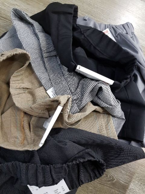 Quần shorts Uni Women Smart Check Shorts