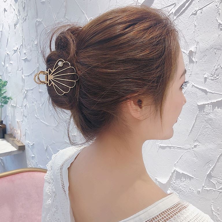 Kẹp tóc răng cưa đính hạt giả ngọc trai