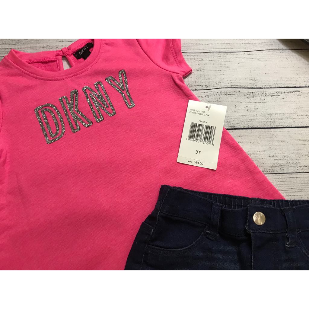 Set áo thun hồng, quần short jean của DKNY hàng AUTH nhập từ Mĩ