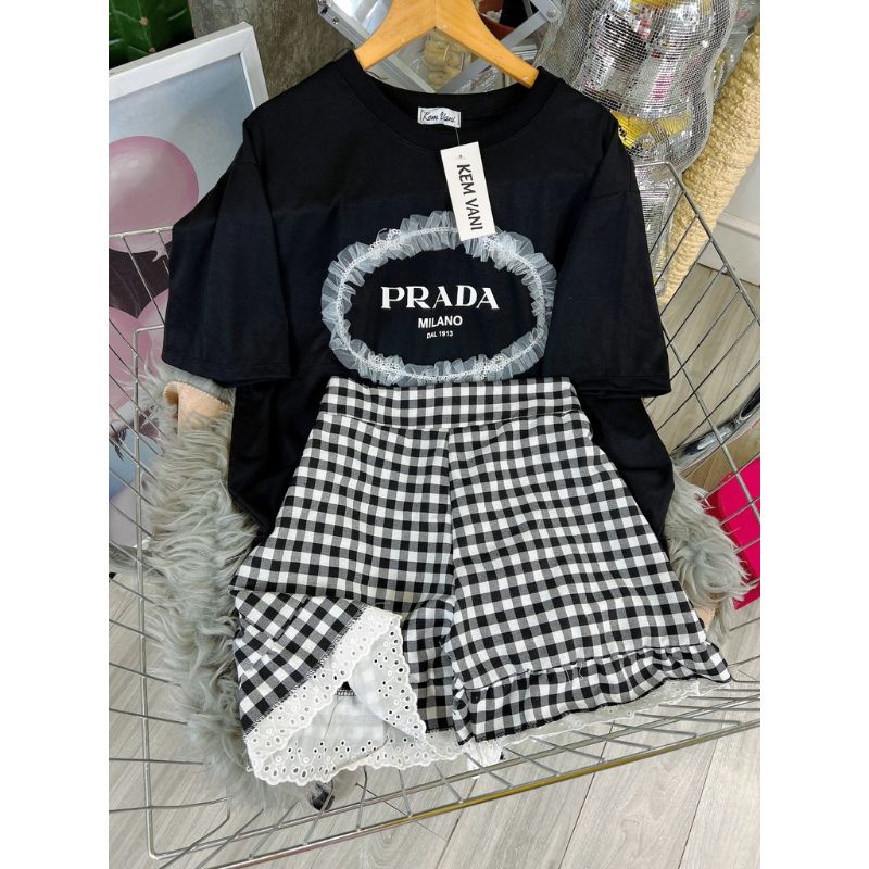 Set đùi quần caro kèm áo thun in chữ Pra.da (kèm ảnh thật)