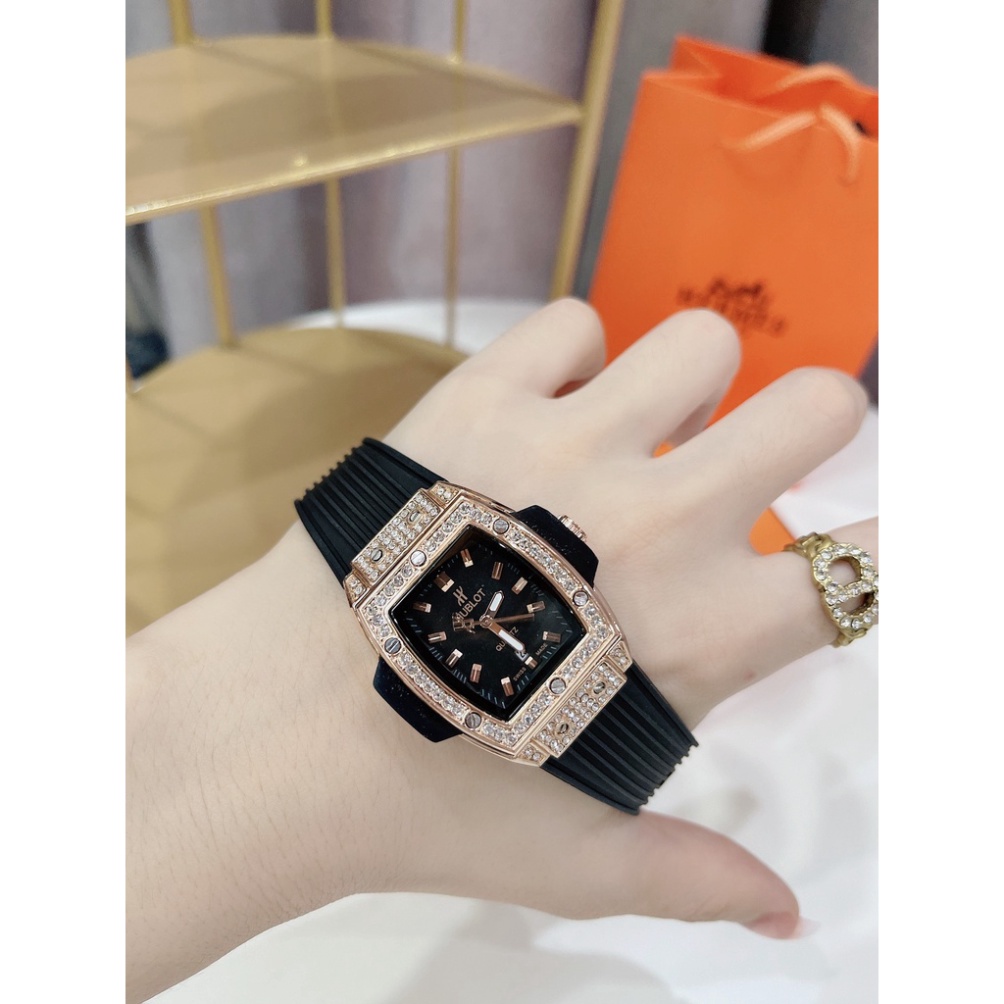 Đồng hồ nữ hublot mặt chữ nhật đính đá sang trọng [Bảo hành 12 tháng] tặng hộp cao cấp | BigBuy360 - bigbuy360.vn