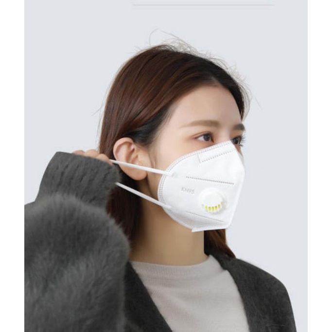Khẩu trang KN95 có van thở, khẩu trang N95 không có van chống bụi mịn và kháng khuẩn tối ưu