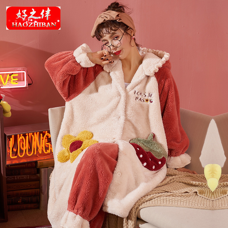 Bộ đồ ngủ dáng rộng bằng vải nỉ dày dặn dễ thương dành cho nữ