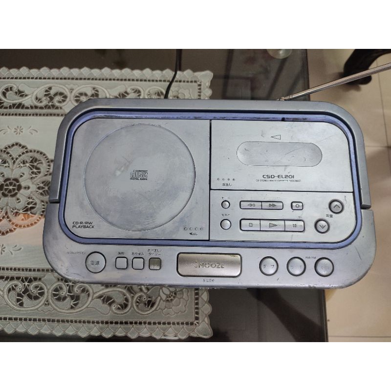Đài Cassette Aiwa , chạy cd, băng, FM, AM