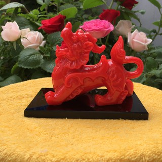 Tượng tỳ hưu màu đỏ hợp phong thủy