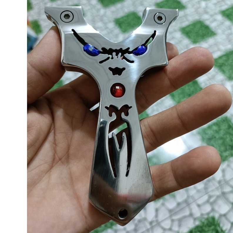 Ná mặt Quỷ Robi +  tặng kèm 2 dây và vít vặn