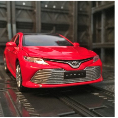 Xe mô hình tĩnh Toyota Camry tỉ lệ 1:34
