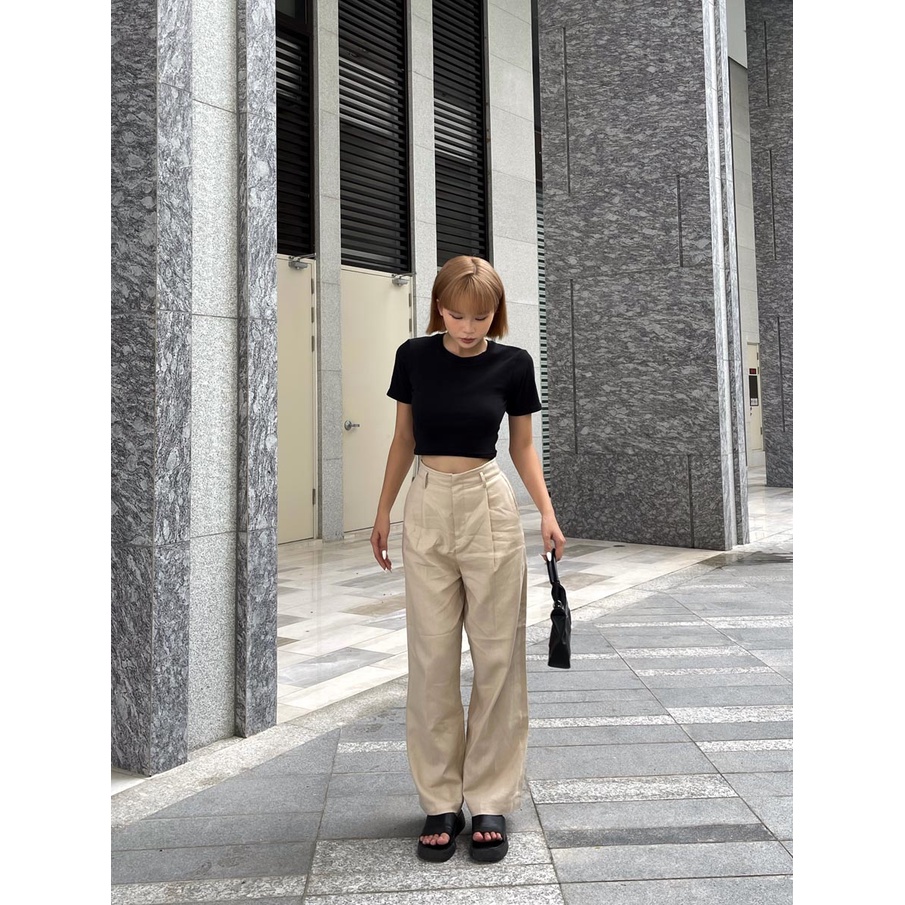 Quần dài ống suông xếp 1 li trước sam lai thời trang GAGO màu kem GO4104