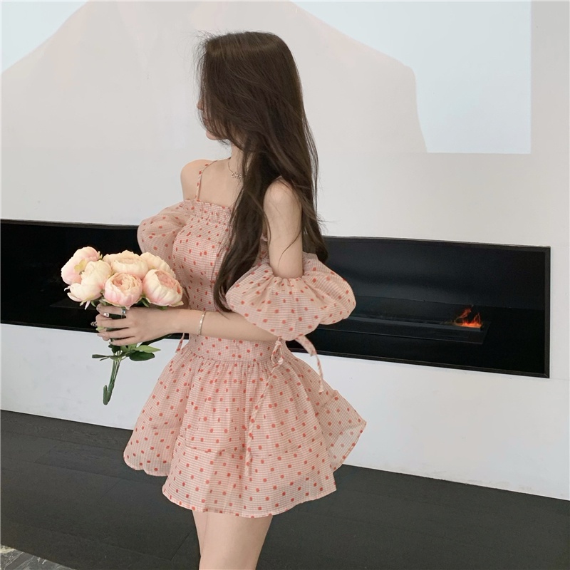 Đầm tay bồng trễ vai họa tiết chấm bi phong cách thời trang dành cho nữ