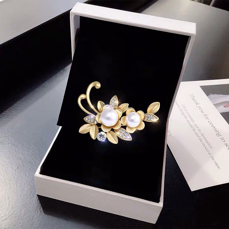 Bộ sưu tập cài áo đính đá sang trọng đôi cánh GC332 và các mẫu khác