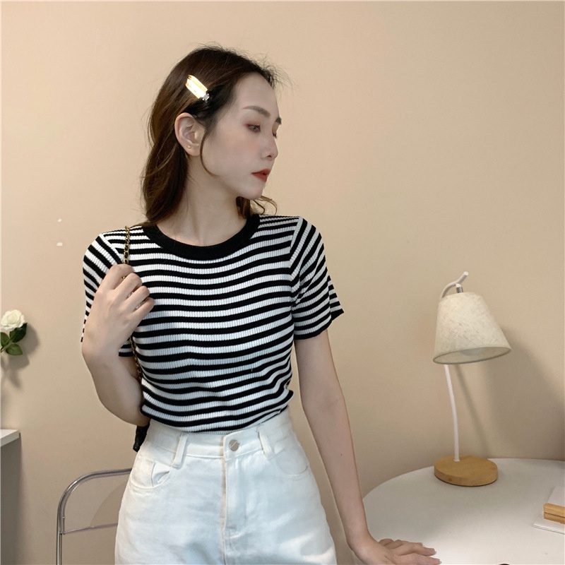 Áo Thun Croptop Gân Tăm Tay Ngắn Họa Tiết Kẻ Sọc Kiểu Hàn Quốc Thời Trang 2022