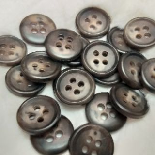 Nút quần tây 4 lỗ , size 14mm( 20nút /10k)