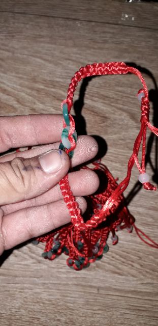 Vòng tay 3 đồng tiền may mắn bằng đá rất đẹp