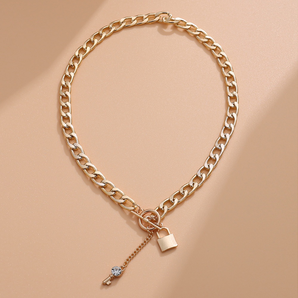 Ot Vòng Cổ Kim Loại Mặt Hình Chìa Khóa Khảm Đá Kim Cương Giả Đơn Giản