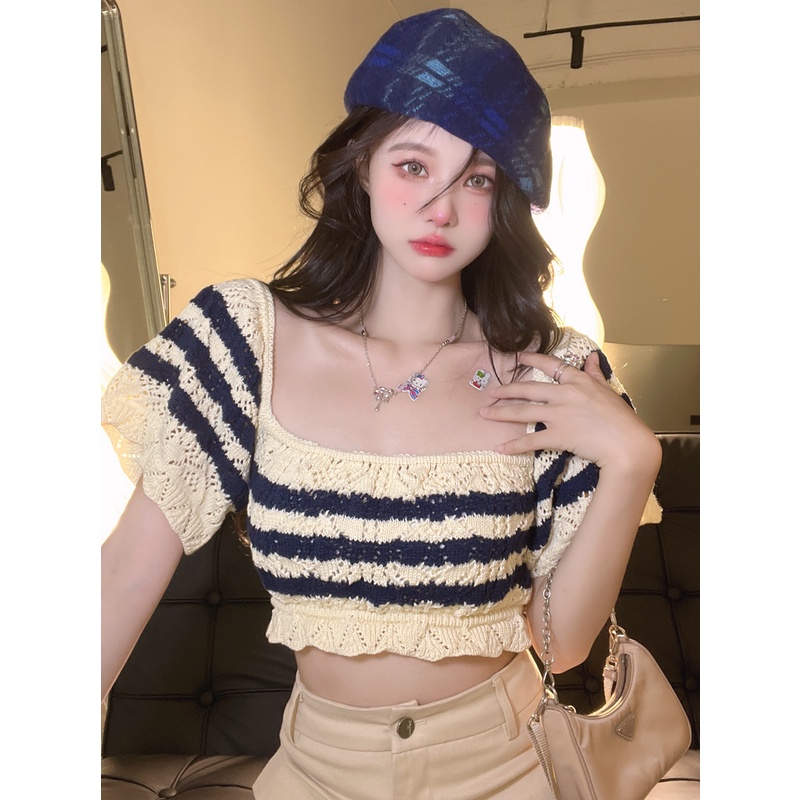 Áo Thun Nữ Ngắn Tay Cổ Tròn Sọc Ngang Thời Trang Hàn