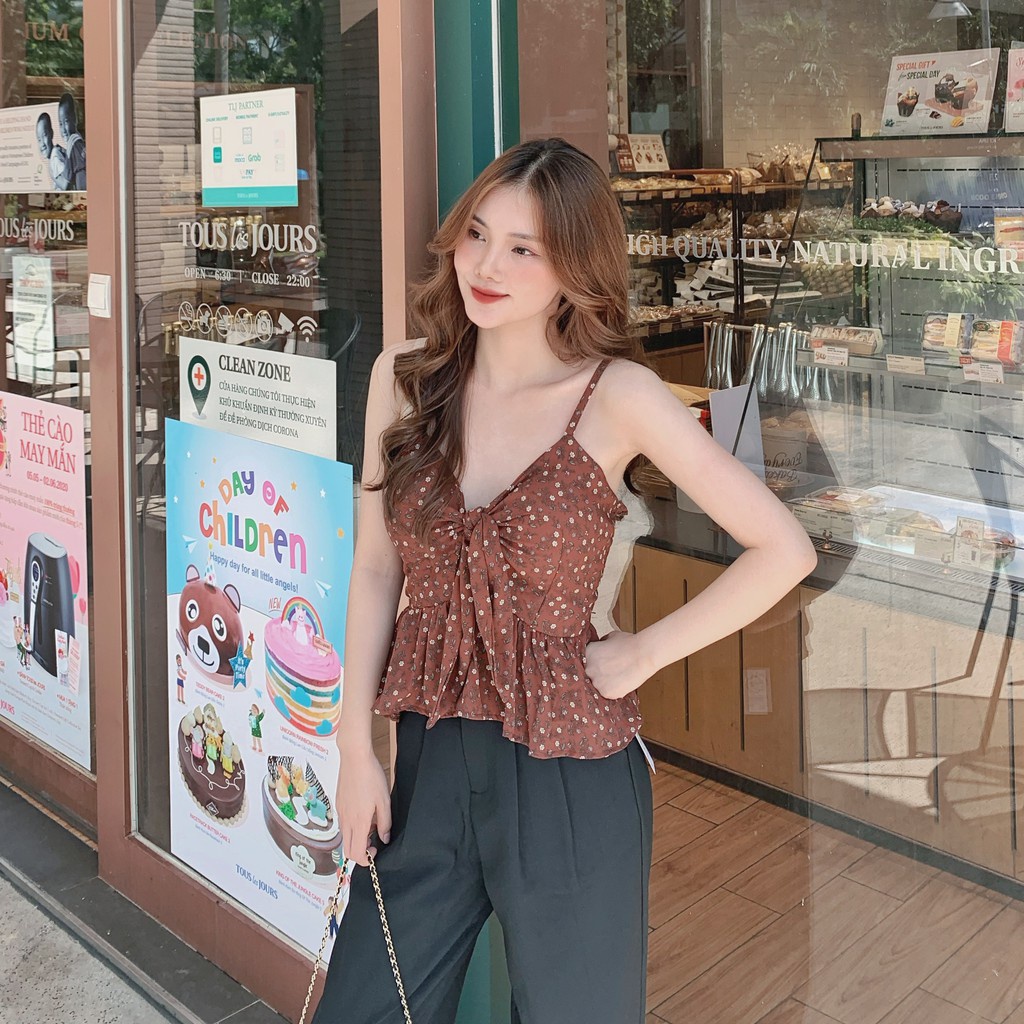 Áo croptop 2 dây , Áo croptop hoa nhí Cao Cấp voan nâu bo thun tay ngắn form ôm, cổ vuông nữ tính - MiNhi