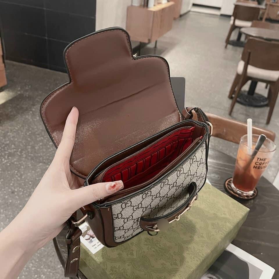Túi xách nữ đeo chéo G.C Hà Hồ