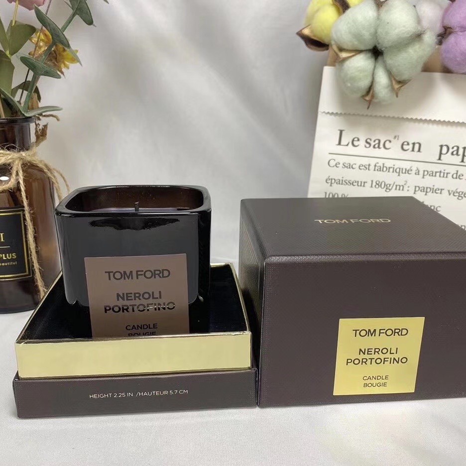 Nến Thơm Mùi Hoa Anh Đào Tom Ford | BigBuy360 - bigbuy360.vn