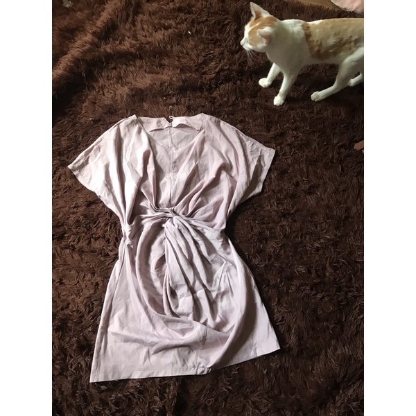 Áo sơmi cách điệu nhấn eo