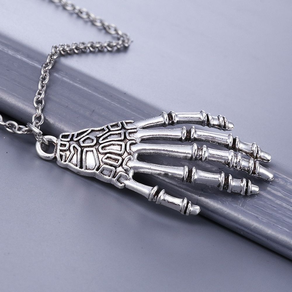 Vòng cổ Mặt Hình Bàn Tay Xương Thời Trang Cá Tính Cho Nữ