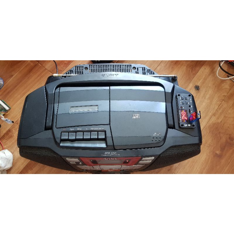 Radio-cassette sony CFD-G50L lắp thêm chức dùng USB, thẻ SD, loa Bluetooth + line in
