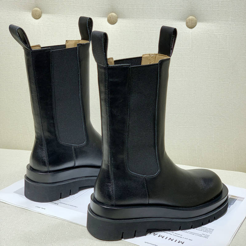 Giày bốt Martin cổ cao cá tính thời trang trẻ trung cho nữ | BigBuy360 - bigbuy360.vn