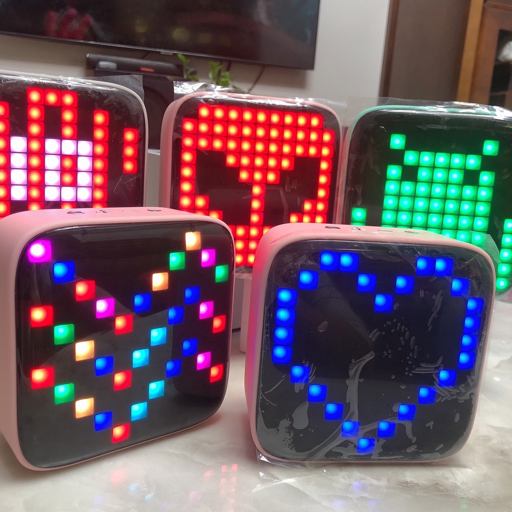 Loa bluetooth 32 màn hình led | loa không dây 32 màn hình led Pixel kiểu dáng retro divom