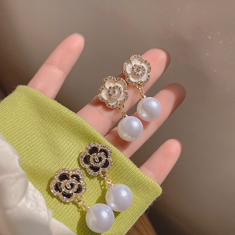 Khuyên Tai Hình Hoa Trà Đính Đá Ngọc Trai Cao Cấp Sang Trọng Phong Cách Mùa Xuân Nữ Tính
