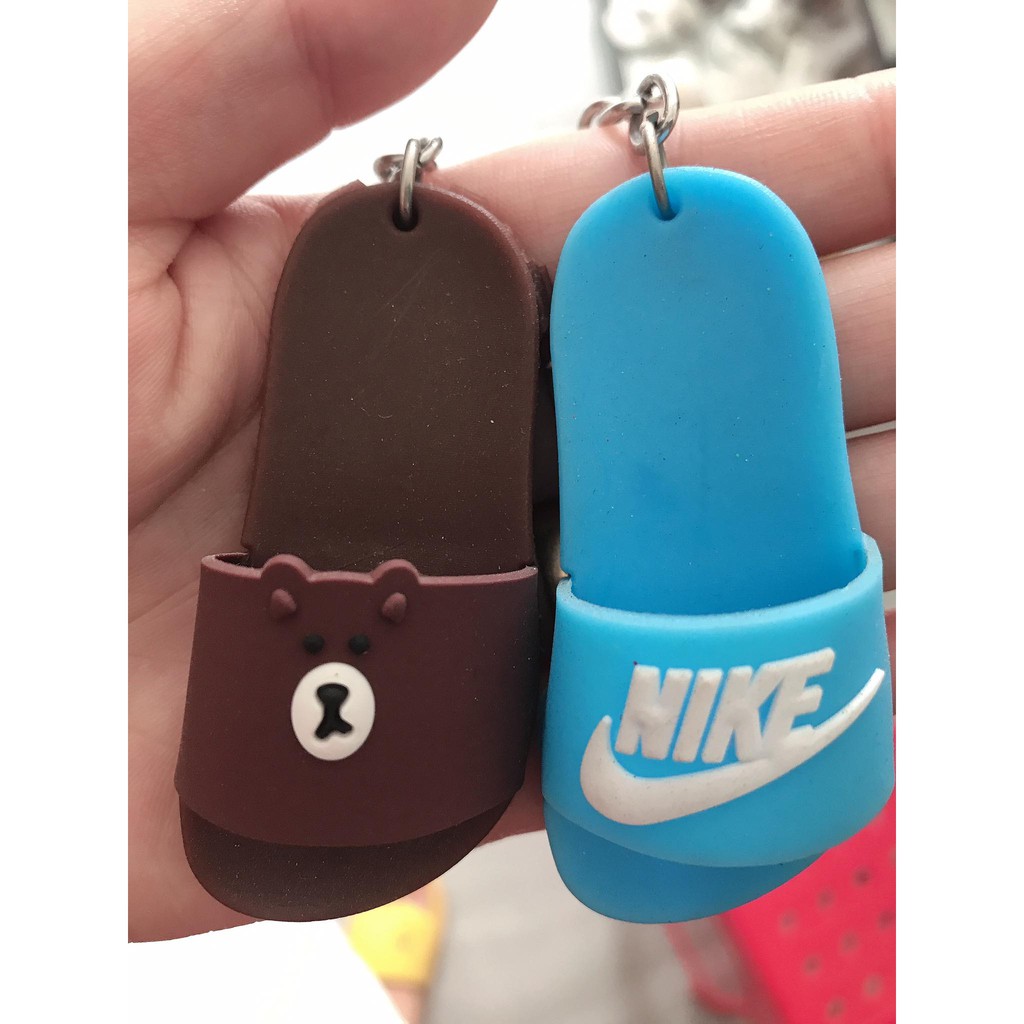 móc khóa hình dép xinh-móc khóa kute