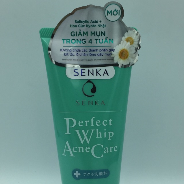 Sữa rửa mặt Senka perfect whip acnecare 100ml