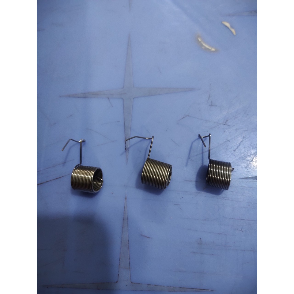 Lò xo râu tôm máy may 1kim công nghiệp