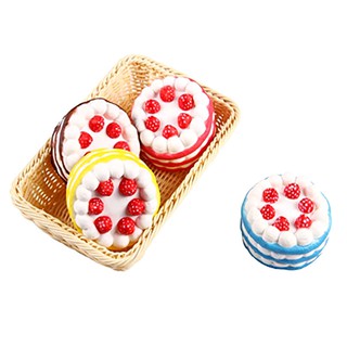 Đồ chơi bóp mềm giúp giải tỏa căng thẳng thiết kế hình bánh kem dễ thương vui nhộn