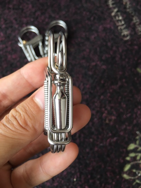 Móc khoá hình đốt trúc