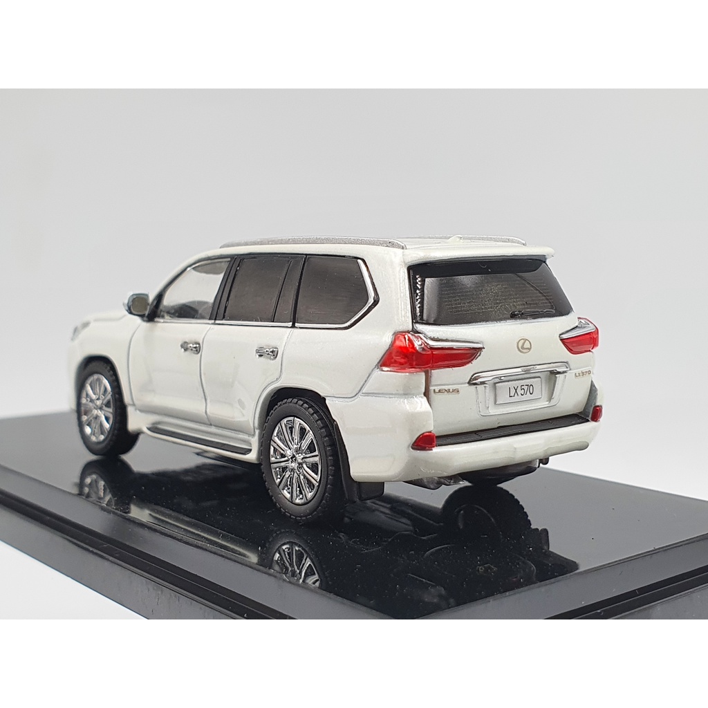 Xe Mô Hình Lexus LX570 Sonic Quartz 1:64 Kyosho (Trắng)