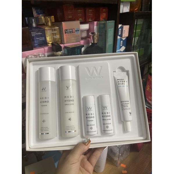 Sét Dưỡng Ẩm Phục Hồi Căng Bóng Da MEDI HYDRO SKIN -CARE SET +