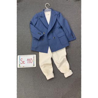Khoác vest xanh