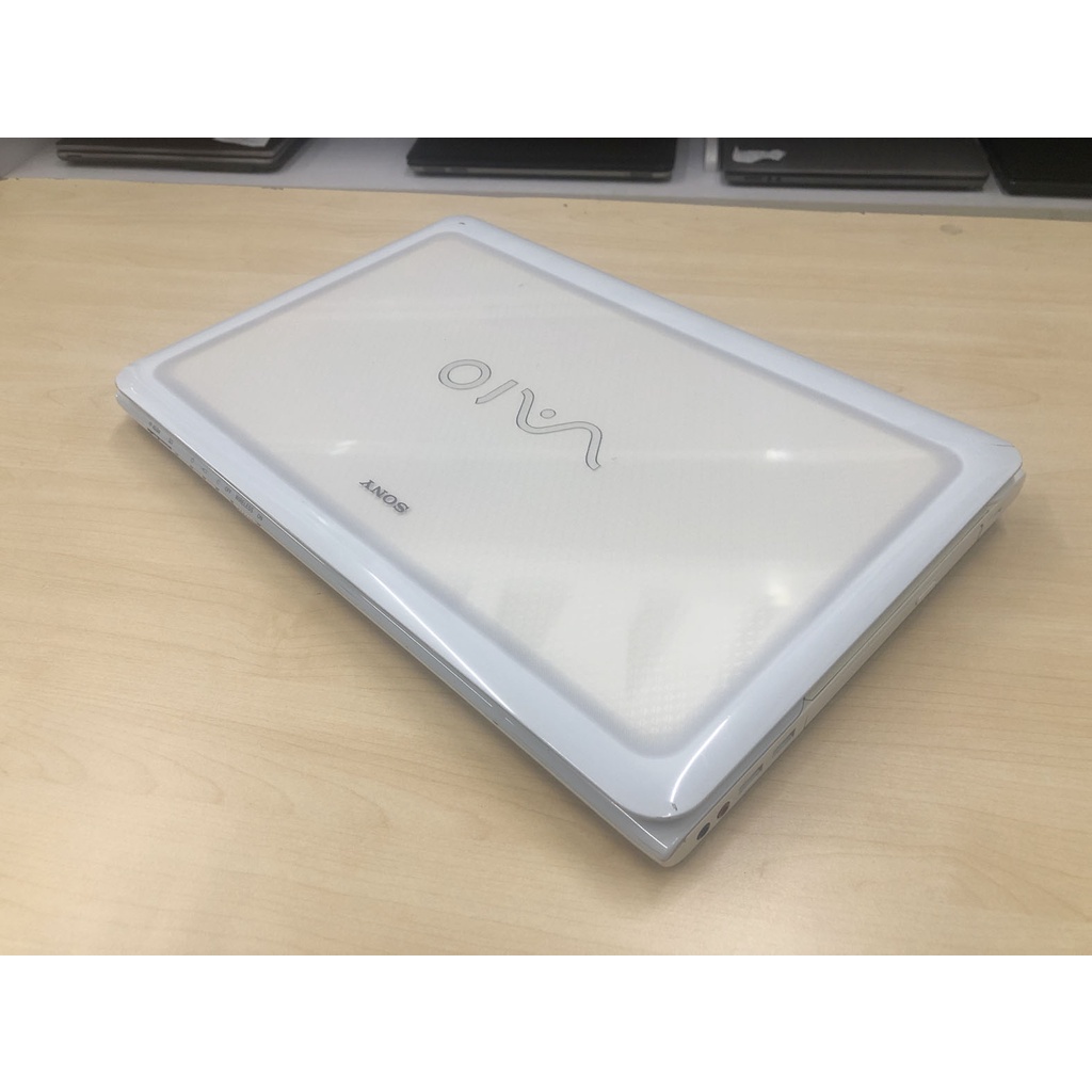 Laptop Sony VPCCB / 71F14N – Core i5 2450M – Ram 8G – 15.6 Inch HD