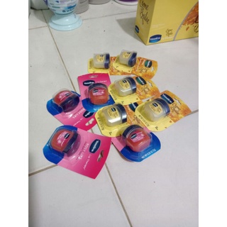 Dưỡng môi hồng vaseline