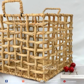Giỏ lục bình đan thưa khung sắt